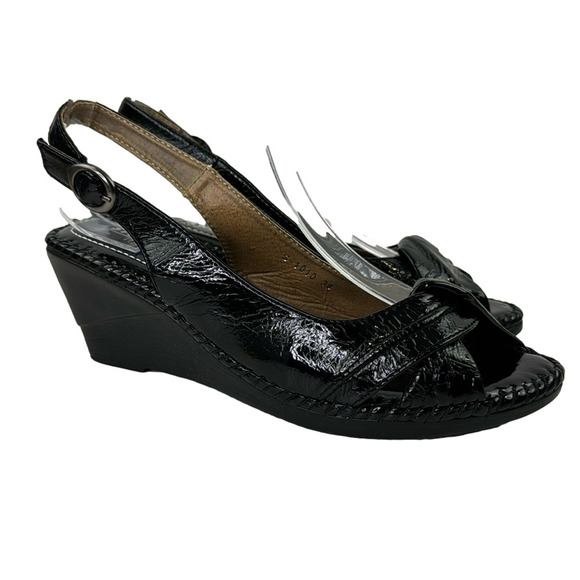 Elegant Black Wedge Sandals - Picture 1 of 11